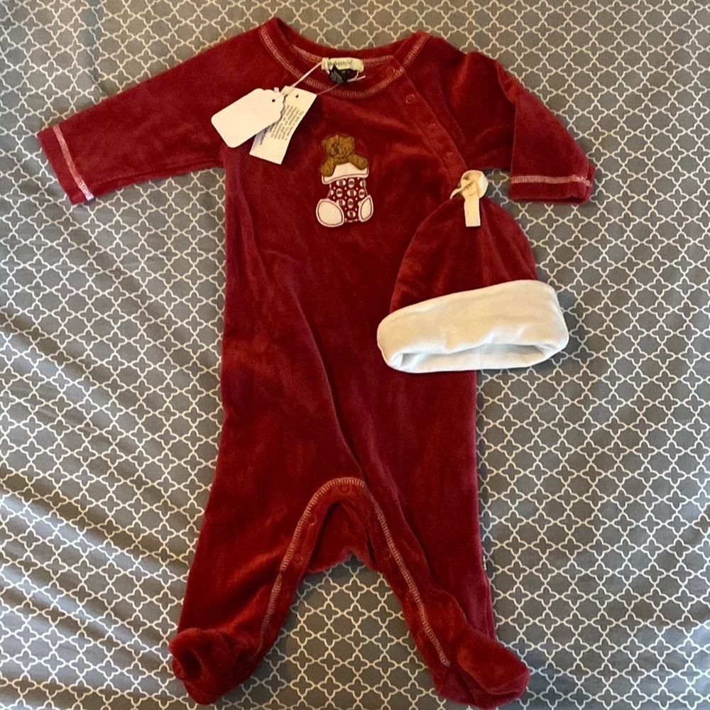 Babystyle Baby Christmas Footed Romper with hat 6-12 Months NWT NEW Boy or Girl